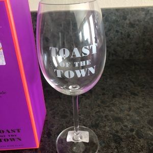 KATE SPADE BY LENOX TOAST OF THE TOWN WINE GLASS!